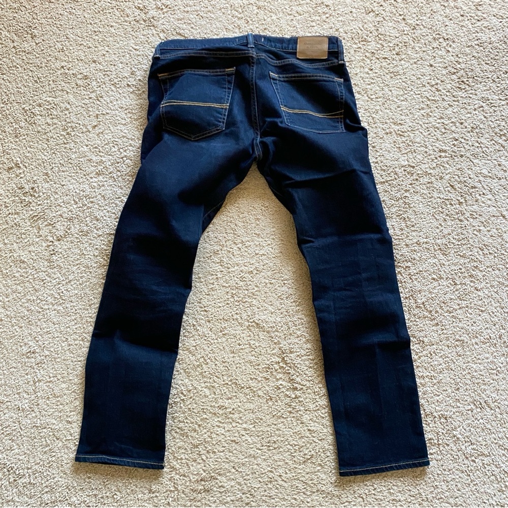 Abercrombie & Fitch 32/30 Dark Wash Skinny Jeans